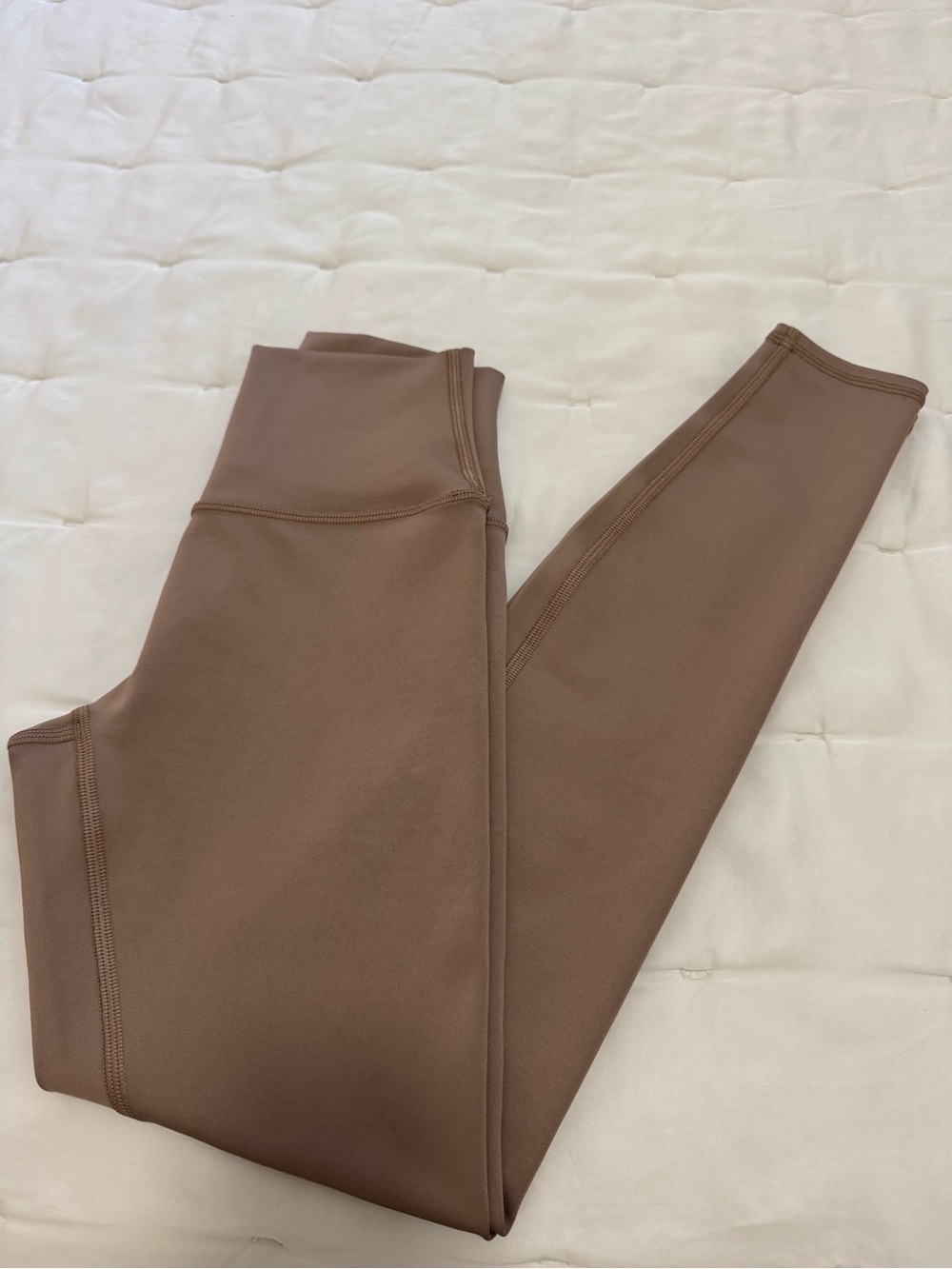 ALO Yoga High-Waist Leggings in Taupe Brown